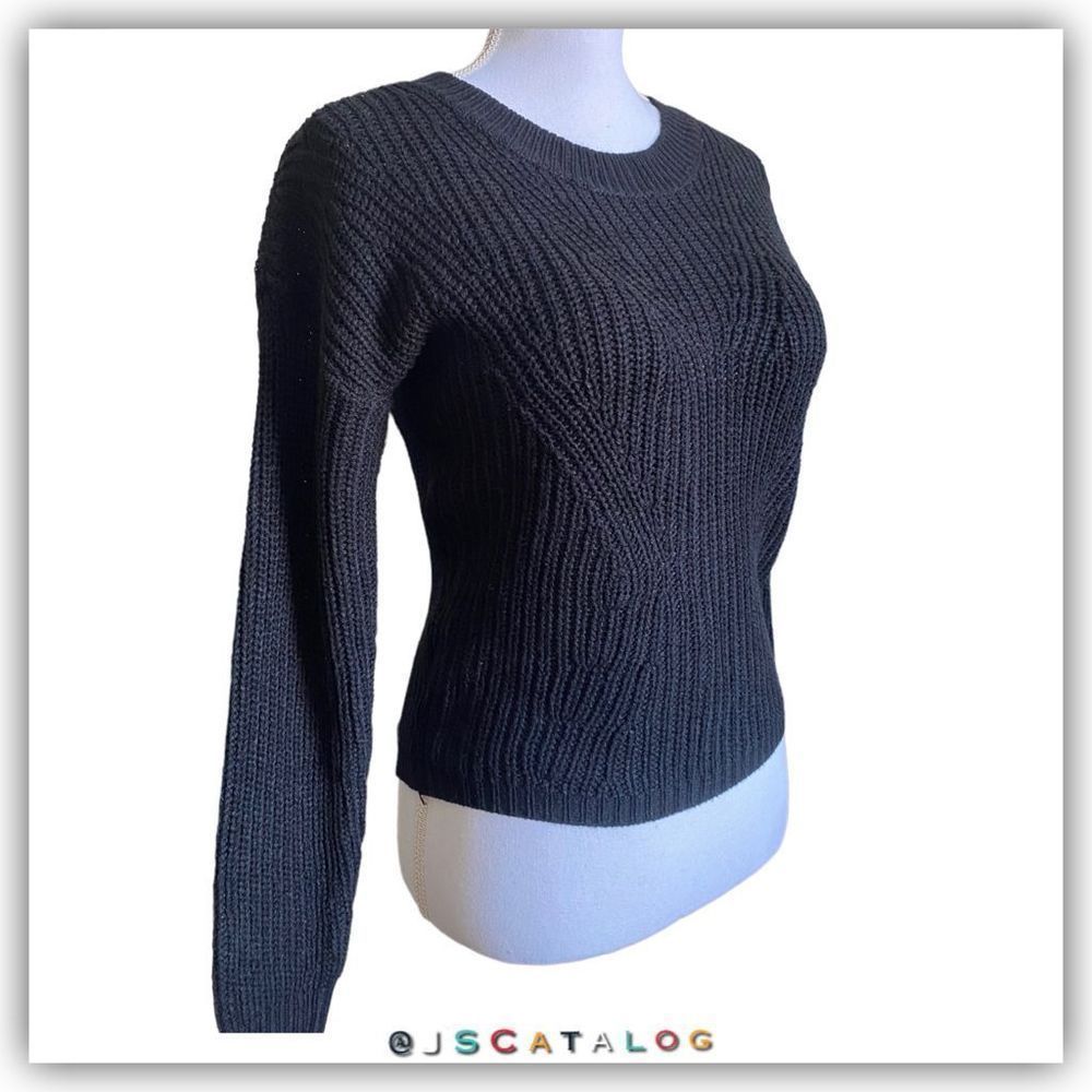 Love by Chelsea Black Cropped Cable knit Sweater - M - NWT